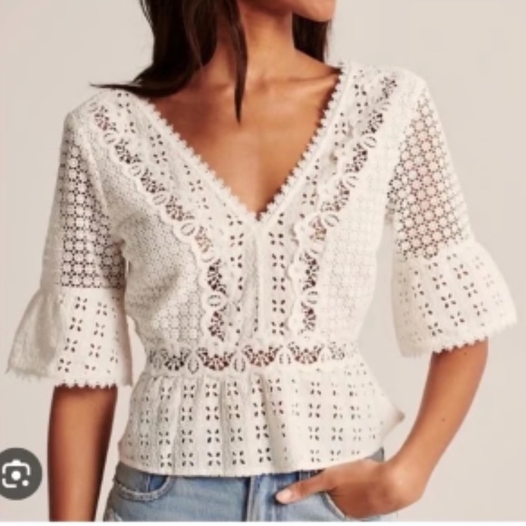 A&F crochet lace tie cropped top size XXS - Picture 2 of 6